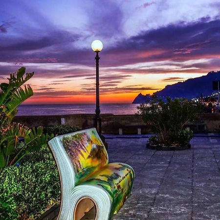 Torrevarata Vacanze Villa Santa Teresa Di Riva Bagian luar foto