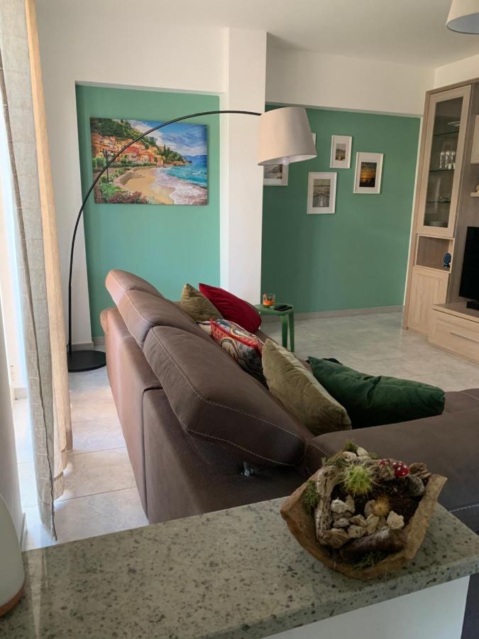 Torrevarata Vacanze Villa Santa Teresa Di Riva Bagian luar foto
