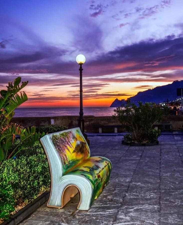 Torrevarata Vacanze Villa Santa Teresa Di Riva Bagian luar foto